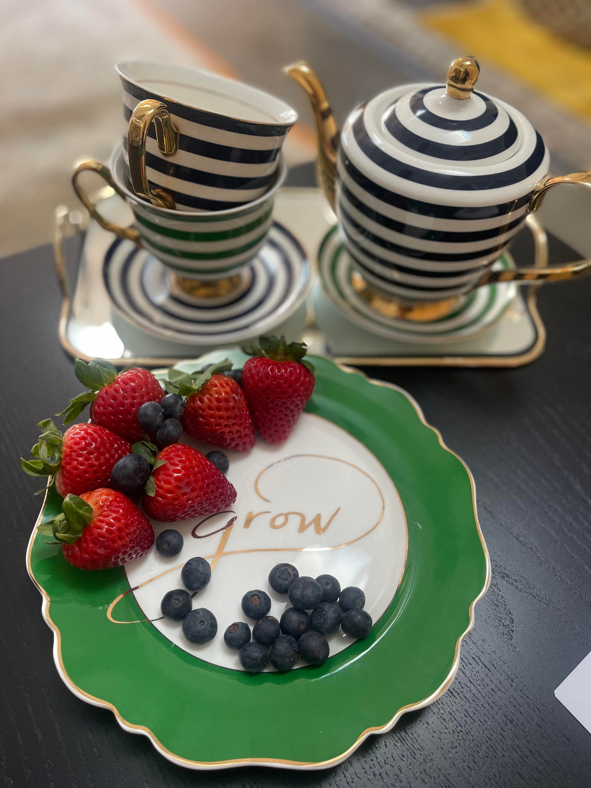 Green ‘Grow’ Side Plate